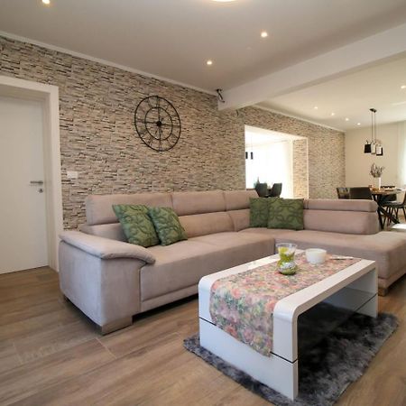 Apartman Nerlovic Porec Exterior photo